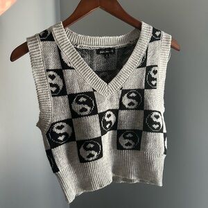 Cropped Sweater Vest